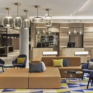 Courtyard By Marriott Отель